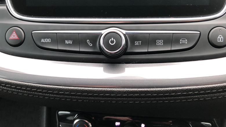 Vauxhall Grandland X 1.5 Turbo D SRi Nav 5dr Auto Diesel Hatchback